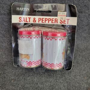 Vintage 1989 Hartin International Salt and Pepper Shakers Set